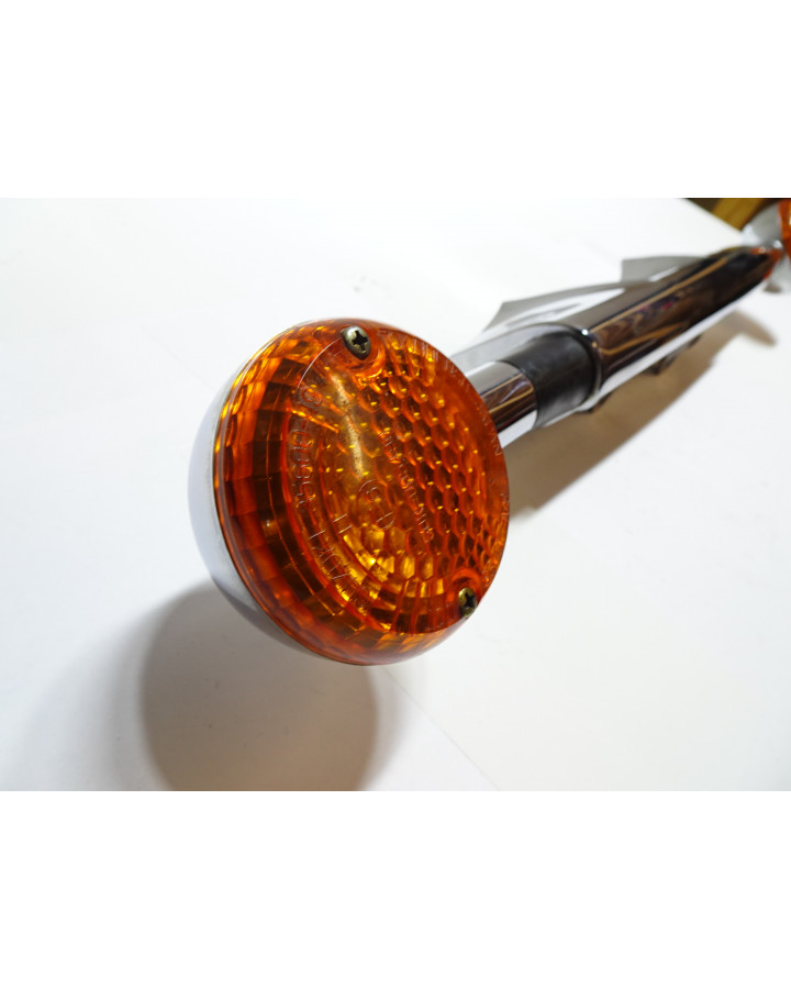 Suzuki VL 1500 LC Intruder, blinkers fram komplett