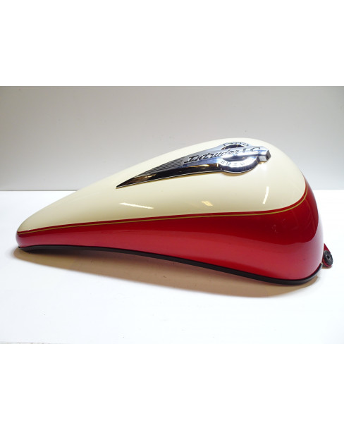 Suzuki VL 1500 LC Intruder, tankkåpa höger 2