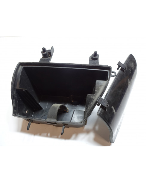 Suzuki VL 1500 LC Intruder, verktygslåda 2