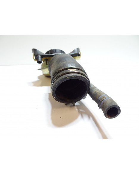 Suzuki VL 1500 LC Intruder, bränslepåfyllningsrör