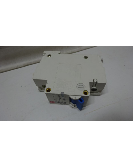 TOL T414, huvudbrytare