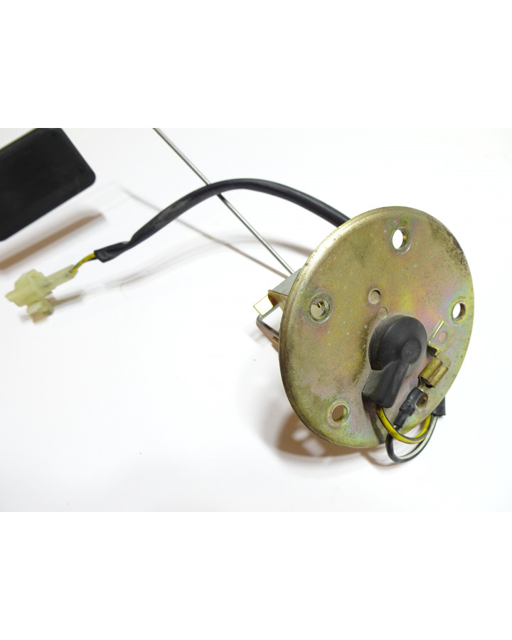 Suzuki VL 1500 LC Intruder, bränslenivågivare