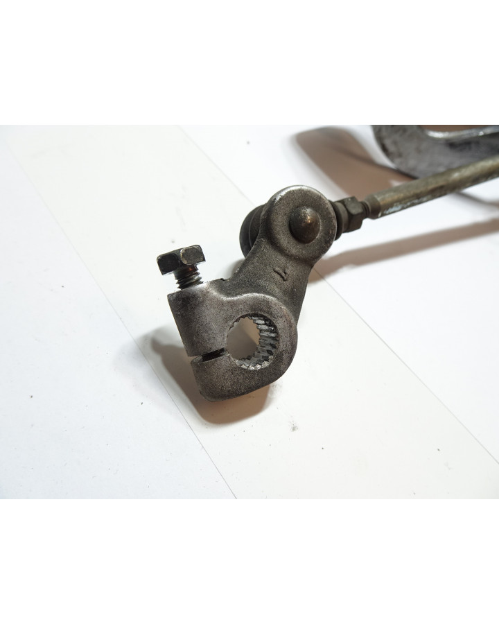 Suzuki VL 1500 LC Intruder, fotplatta vänster...