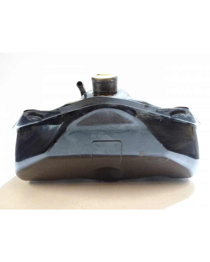 Suzuki VL 1500 LC Intruder, bränsletank