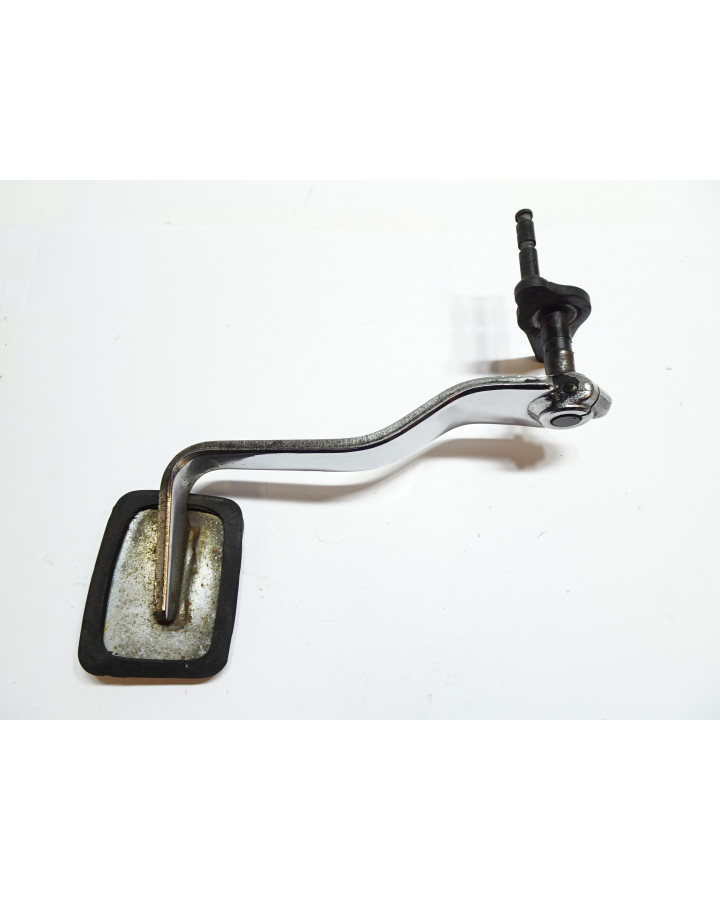 Suzuki VL 1500 LC Intruder, bromspedal