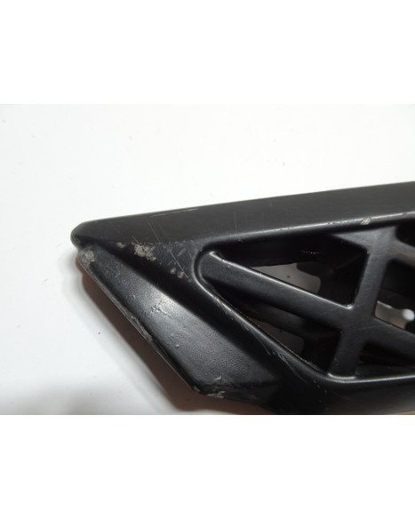 Peugeot Kisbee/Streetzone, passagerarfotpinne vänster