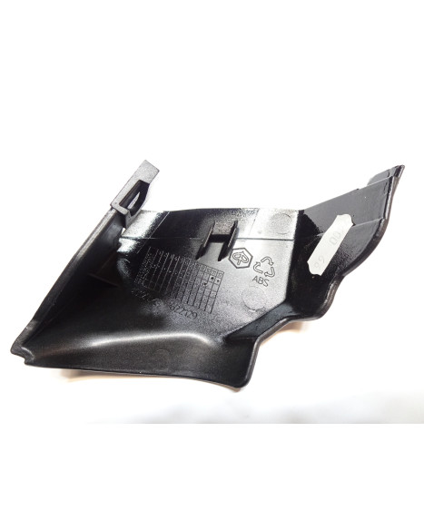 Vespa LX, vänster terminalspoiler