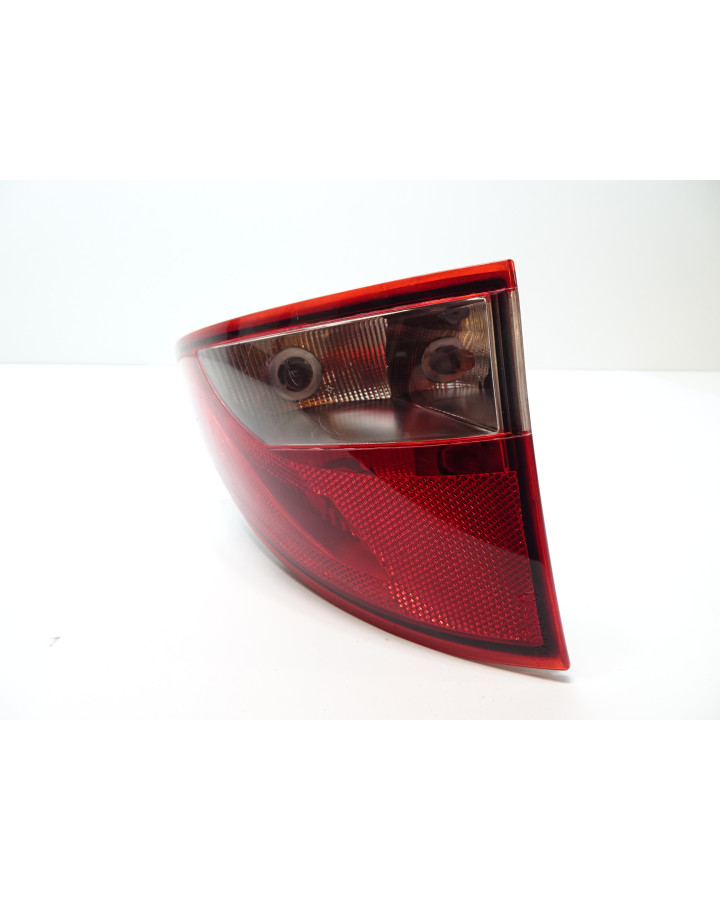 Aixam S9, baklykta vänster