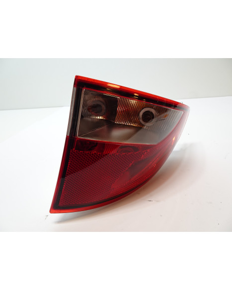 Aixam S9, baklykta höger