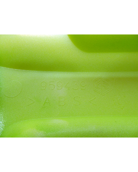 Piaggio NRG, bakre mittkåpa