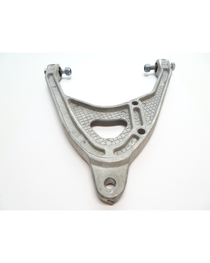 Aixam S9, bärarm fram höger/vänster