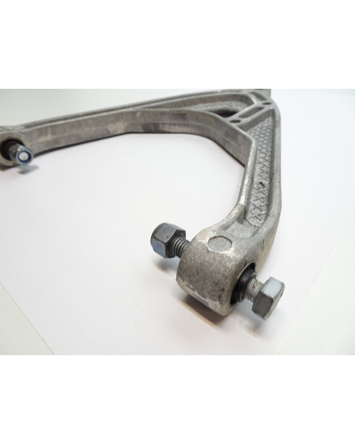 Aixam S9, bärarm fram höger/vänster