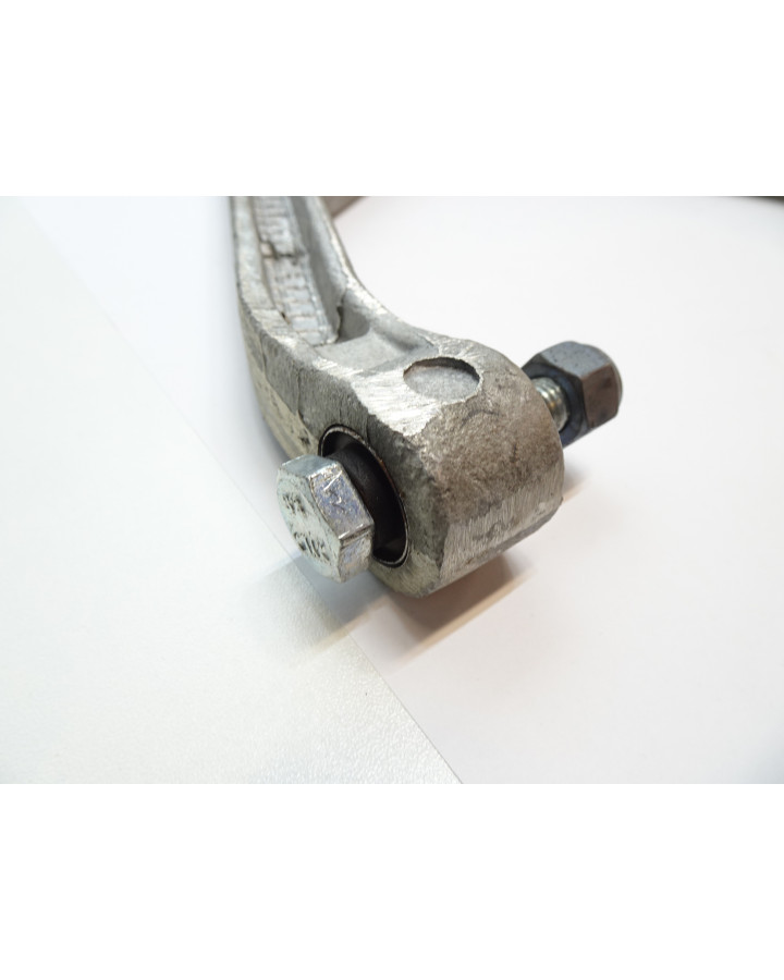 Aixam S9, bärarm fram höger/vänster