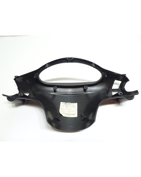 Piaggio Fly, bakre styrkåpa