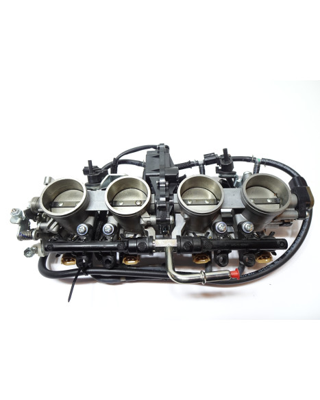 Kawasaki Z900, gasspjäll/insprut