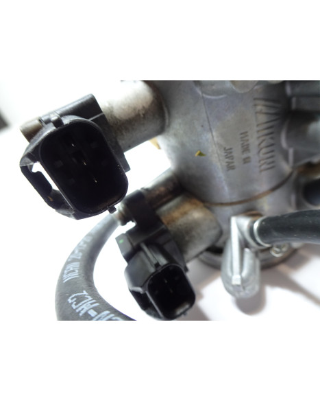 Kawasaki Z900, gasspjäll/insprut