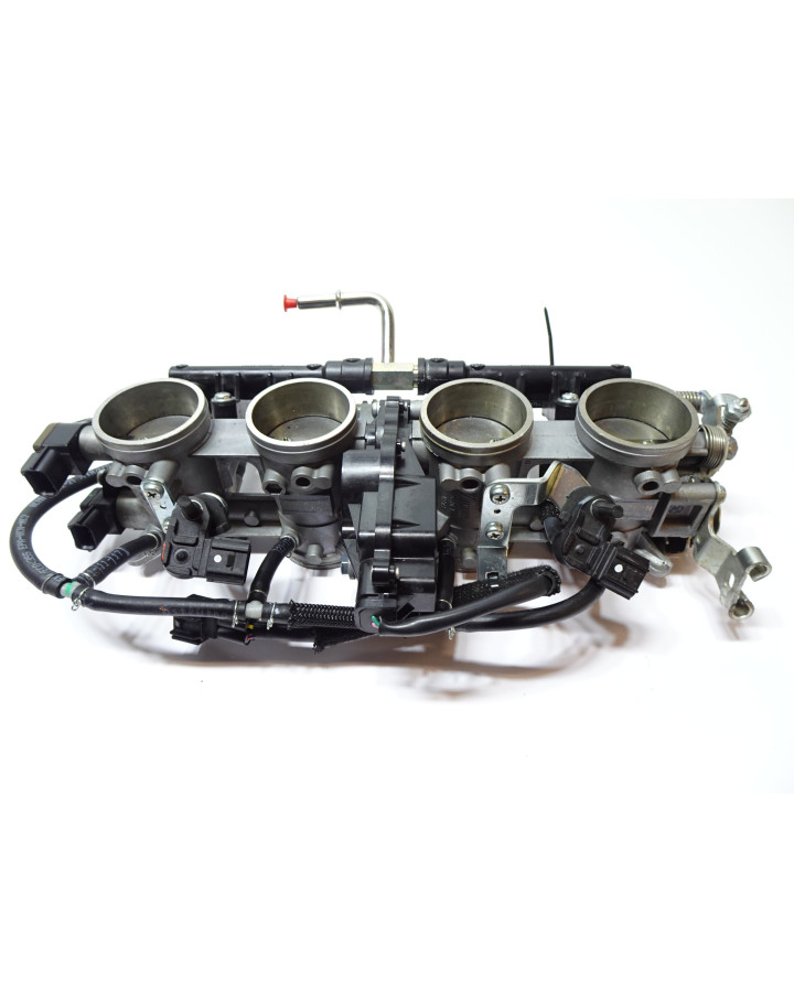 Kawasaki Z900, gasspjäll/insprut