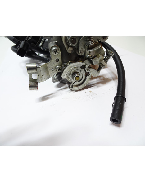 Kawasaki Z900, gasspjäll/insprut