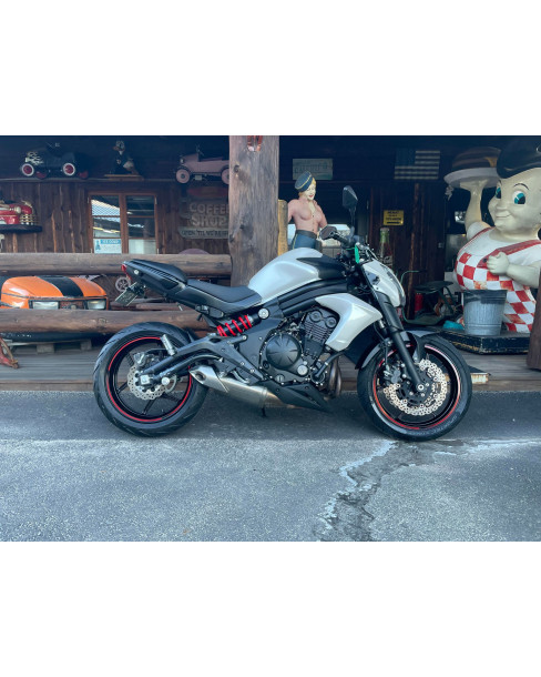 Kawasaki ER-6N SÅLD 2