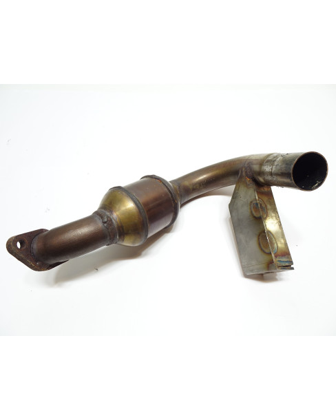 Bellier B8, främre avgasrör 2