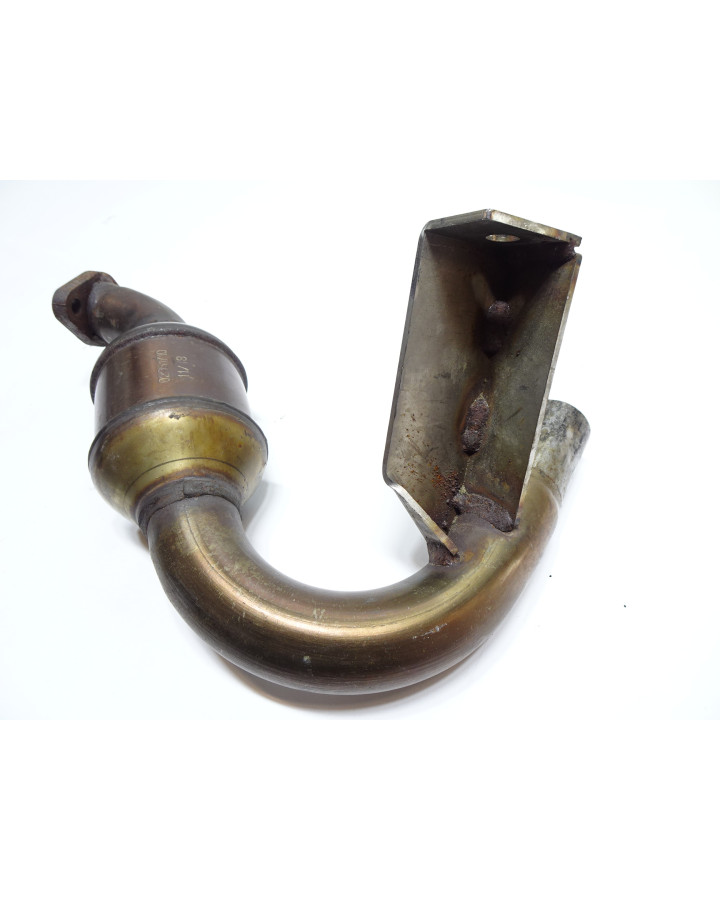 Bellier B8, främre avgasrör