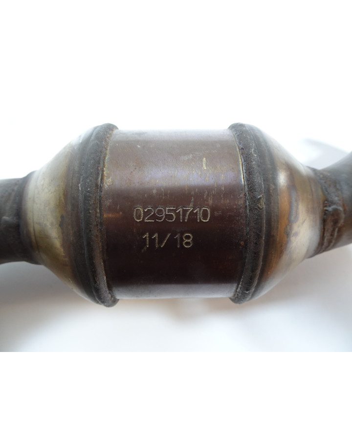 Bellier B8, främre avgasrör