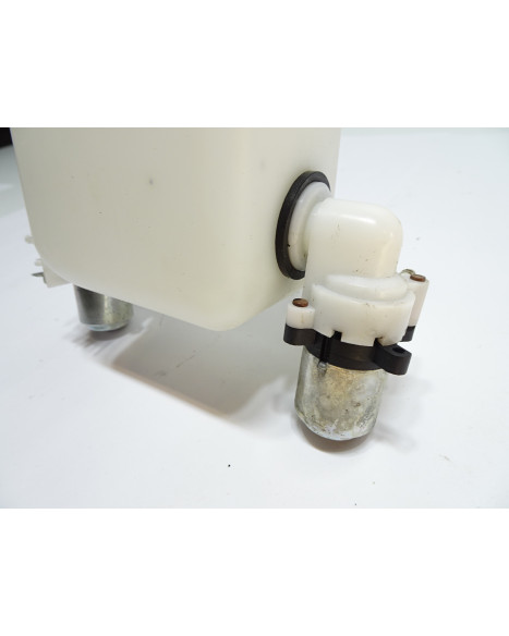 Grecav Sonique, spolarvätskebehållare med pump