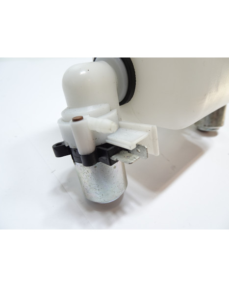 Grecav Sonique, spolarvätskebehållare med pump