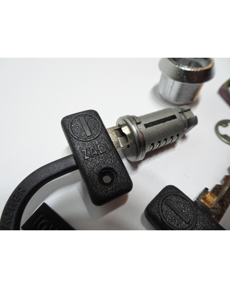 Piaggio, låscylinder toppbox