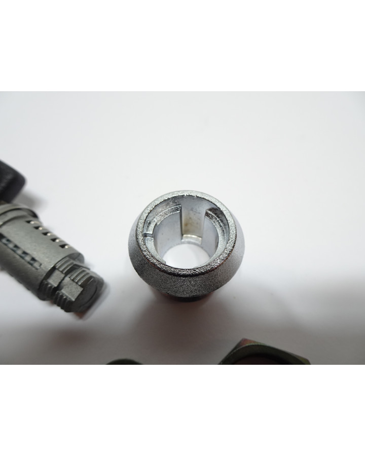 Piaggio, låscylinder toppbox