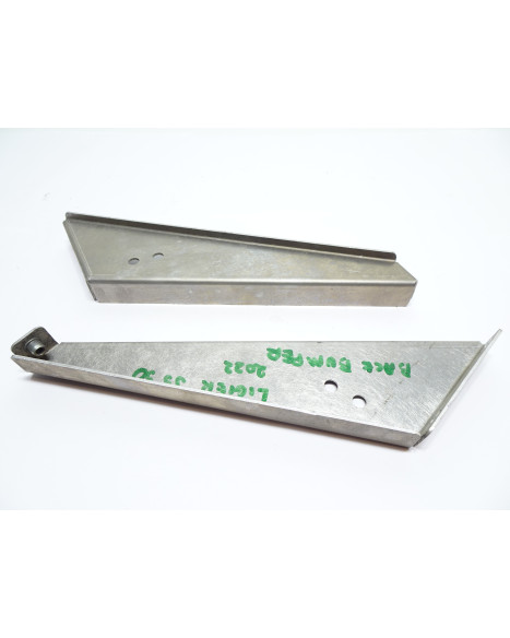 Ligier JS50, fäste stötfångare bak (par)