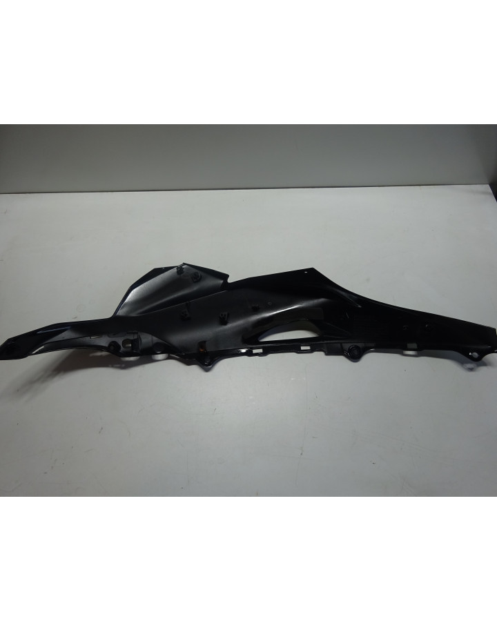 Kawasaki ZX10R, sidokåpa höger övre