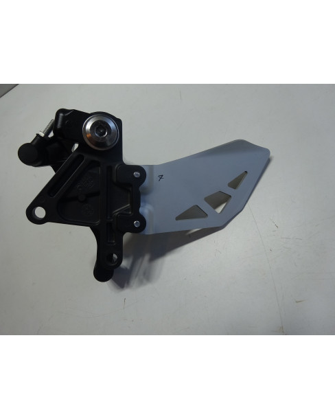 Kawasaki ZX10R, fotpinne vänster komplett 2