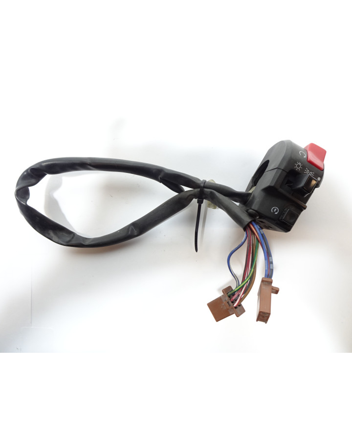 Yamaha YZF1000R Thunderace, omkopplare höger