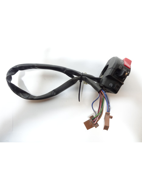 Yamaha YZF1000R Thunderace, omkopplare höger