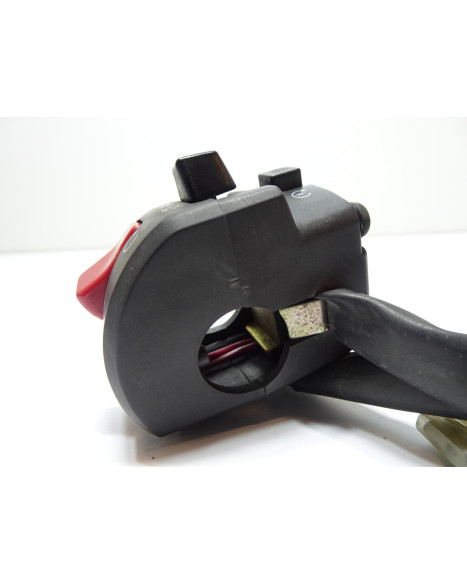 Yamaha YZF1000R Thunderace, omkopplare höger