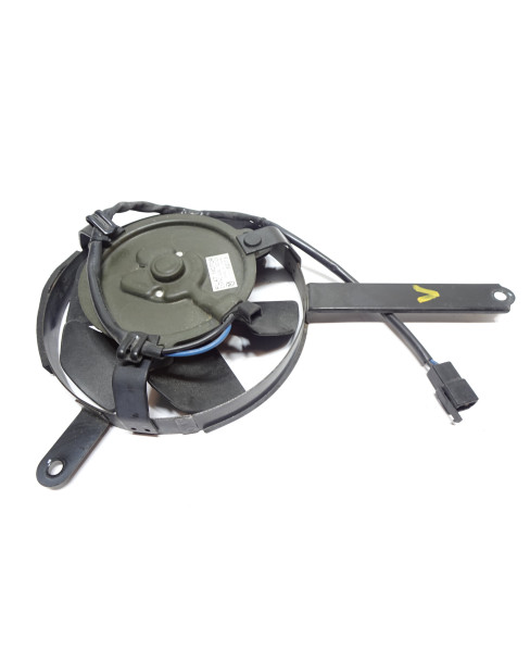 Yamaha YZF1000R Thunderace, kylarfläkt vänster 2