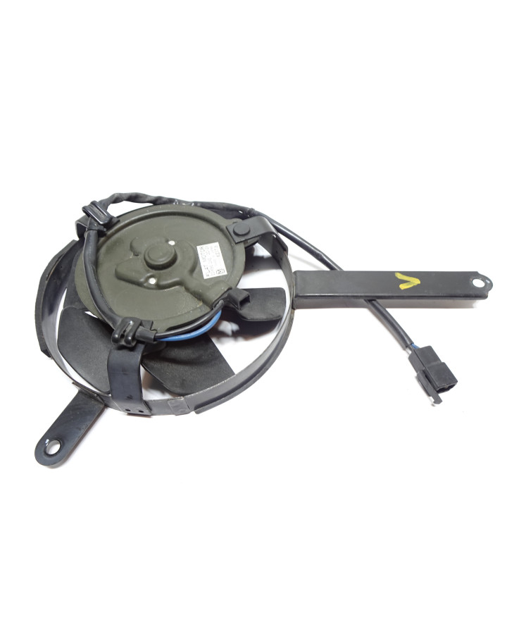 Yamaha YZF1000R Thunderace, kylarfläkt vänster