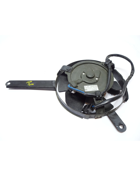 Yamaha YZF1000R Thunderace, kylarfläkt höger 2