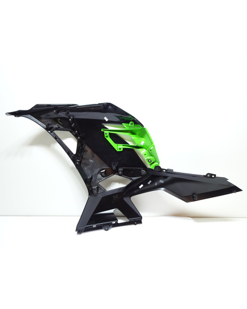 Kawasaki Ninja 400, sidokåpa höger komplett 2
