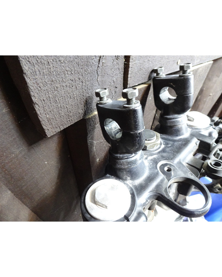 Suzuki DR650SE, framgaffel