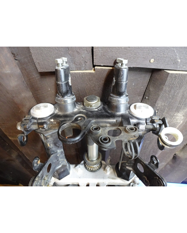 Suzuki DR650SE, framgaffel