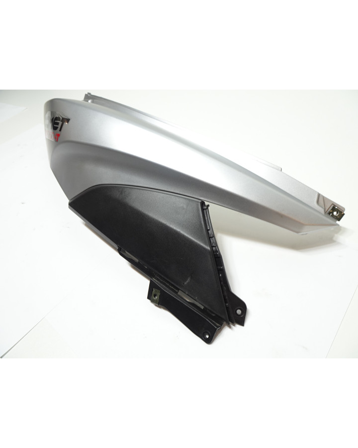 MotoCR Comet, bakre sidokåpa höger