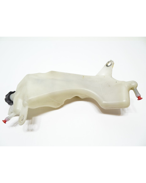 Honda CB1000R, expansionskärl