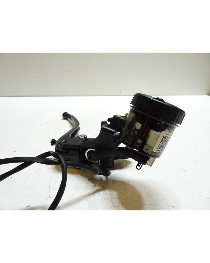 KTM 1290 Super Duke GT, bromscylinder fram