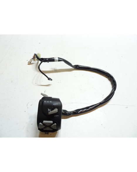 KTM 1290 Super Duke GT, omkopplare vänster