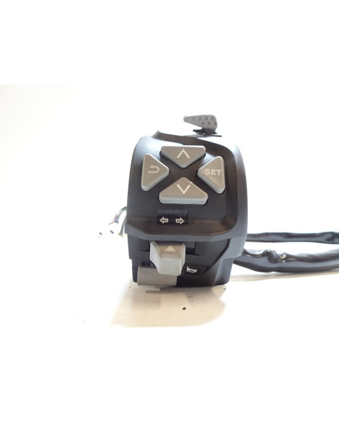 KTM 1290 Super Duke GT, omkopplare vänster 2