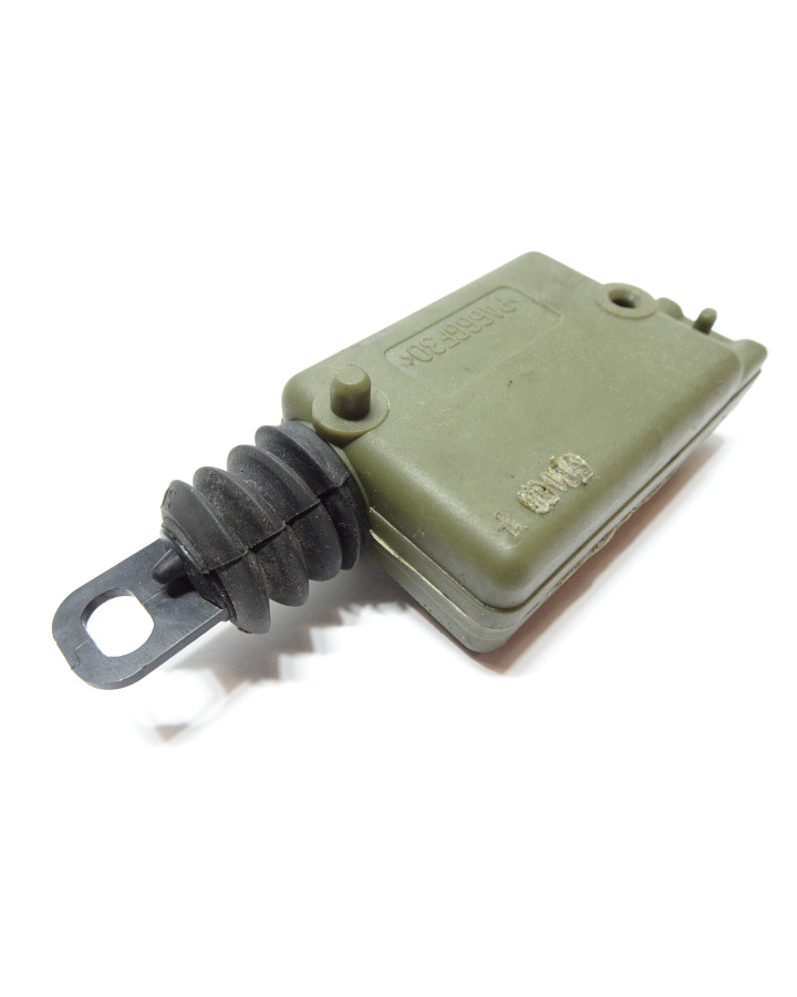 Ligier JS50, centrallåsmotor