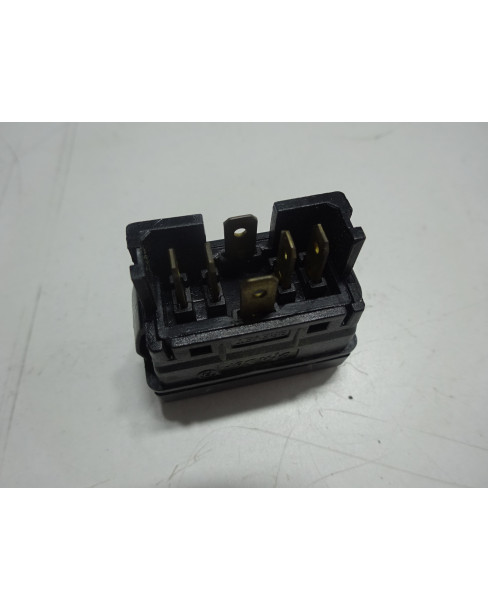 Ligier JS RC/Microcar F8C, strömbrytare fönsterhiss 2