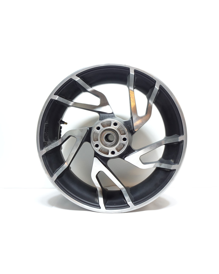 Harley-Davidson Sport Glide, bakfälg